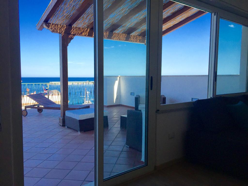 Solarium Achilles Giardini Naxos Exterior foto